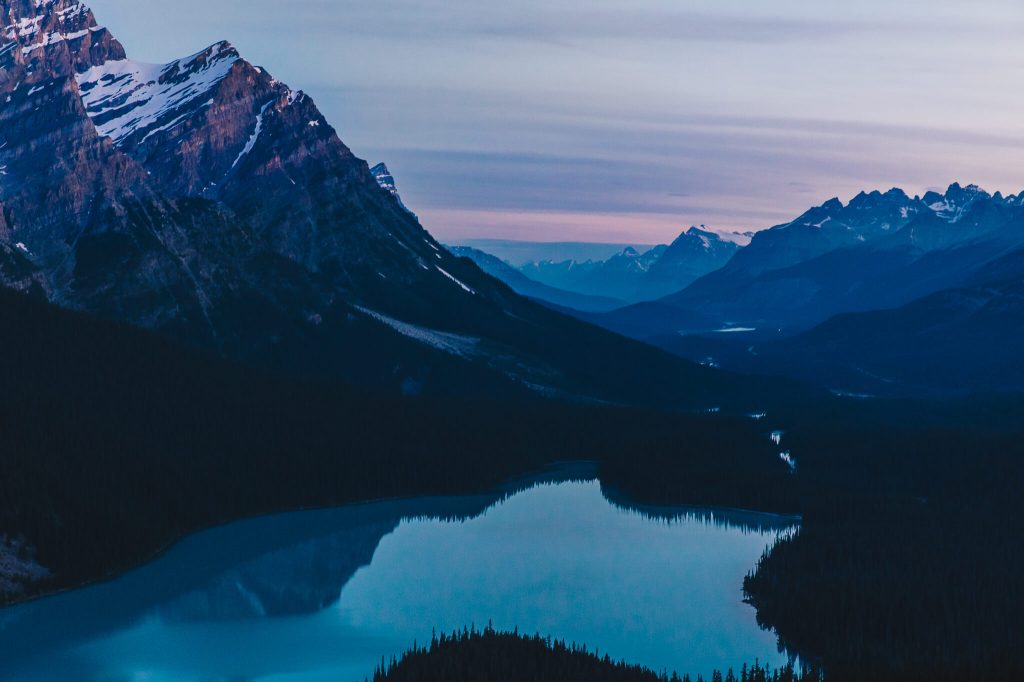 7 Glacier Lakes You Need to See in&nbsp;Alberta